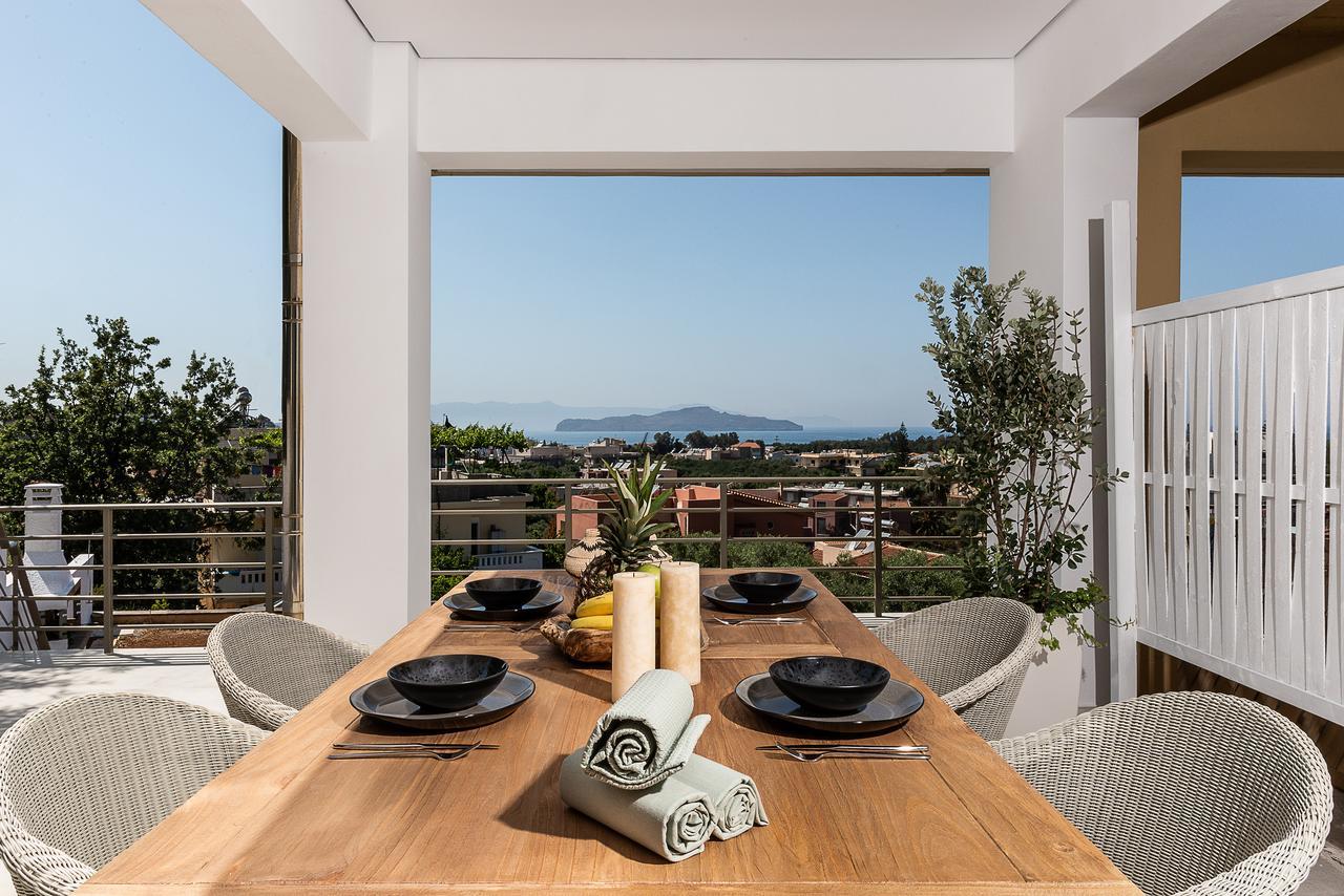 Blue Island Luxury Apartment カト・ダラトソ エクステリア 写真