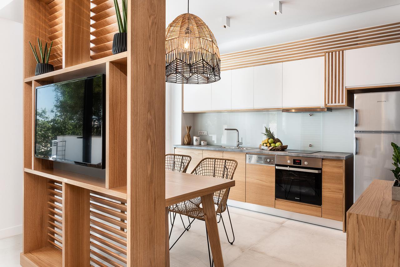 Blue Island Luxury Apartment カト・ダラトソ エクステリア 写真